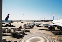 Cincinnati/northern Kentucky International Airport (CVG) photo