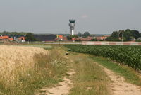 Brussels Airport, Brussels / Zaventem   Belgium (EBBR) - Spotting area - rwy 25L/07R - by Daniel Vanderauwera