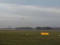 Persan Beaumont Airport - Late afternoon at Persan-Beaumont, RWY 10 in use - by Erdinç Toklu