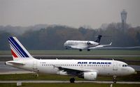 Hamburg Airport, Hamburg Germany (EDDH) - Air France is giving way to the Alliance - by Holger Zengler