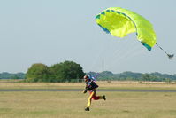 Gy?r Pér Airport, Gy?r, Pér Hungary (LHPR) photo