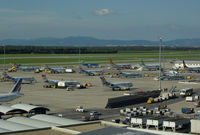 Vienna International Airport, Vienna Austria (LOWW) - Saturday morning full house - by Thomas Ranner