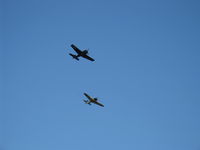 Santa Paula Airport (SZP) - Dogfight airshow practice-N712Z Mitsubishi A6M3 ZERO-SEN (ZEKE) vs. N1078Z S&S Special GRUMMAN F6F-6 HELLCAT 'Minsi III' - by Doug Robertson