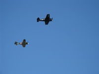 Santa Paula Airport (SZP) - Dogfight airshow practice-N712Z Mitsubishi A6M3 ZERO-SEN (ZEKE) vs. N1078Z S&S Special GRUMMAN F6F-6 HELLCAT 'Minsi III' - by Doug Robertson
