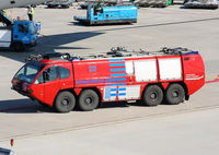 Amsterdam Schiphol Airport, Haarlemmermeer, near Amsterdam Netherlands (EHAM) - Fire Truck 22 at Schiphol - by Chris Hall