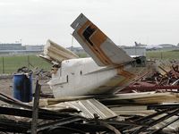 Bordeaux Airport, Merignac Airport France (LFBD) - fin de vie pour le hangar et pour l'avion.... - by Jean Goubet-FRENCHSKY