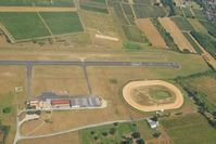 Libourne Artigues-de-Lussac Airport - à la verticale avant la finale - by Jean Goubet-FRENCHSKY