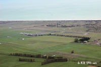 Whakatane Aerodrome - Joining early downwind for RW09 - by Peter Lewis