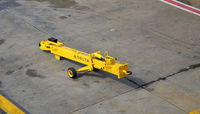 Hartsfield - Jackson Atlanta International Airport (ATL) - Towbar - by Ronald Barker