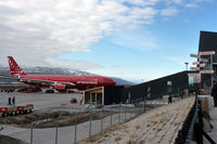 Kangerlussuaq Airport (Søndre Strømfjord Airport) - OY-GRN on her parking position after arriving from CPH - by Tomas Milosch