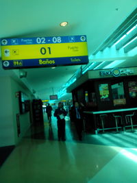 Tocumen International Airport - Tocumen Airport inside - by Jonas Laurince