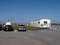 Valkaria Airport (X59) - airport office of Valkaria airport Fl. - by Jack Poelstra