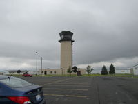 Kenosha Regional Airport (ENW) - tower at KEN - by magnaman