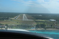 Cozumel International Airport - XA-FTG coming in for landing - by Jan Buisman